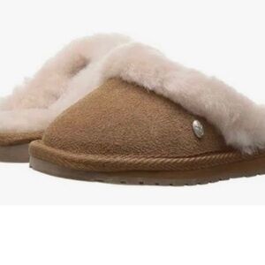 Emu Tan Kids Shearling Slip On’s